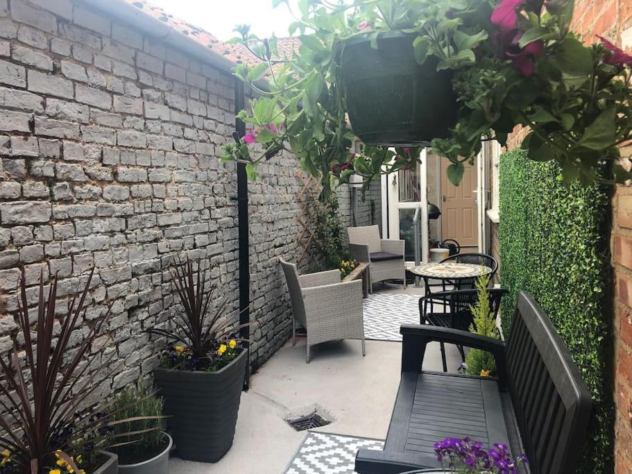Large Cottage, Beach, Pubs Shops, Netflix, Bbq, Dog Friendly Hunmanby Exterior foto