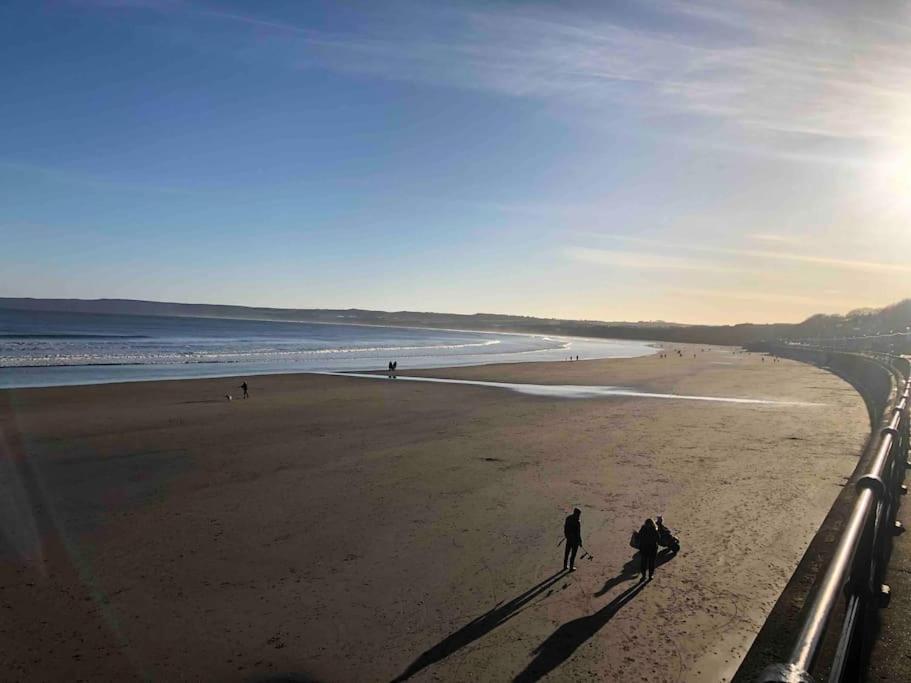Large Cottage, Beach, Pubs Shops, Netflix, Bbq, Dog Friendly Hunmanby Exterior foto