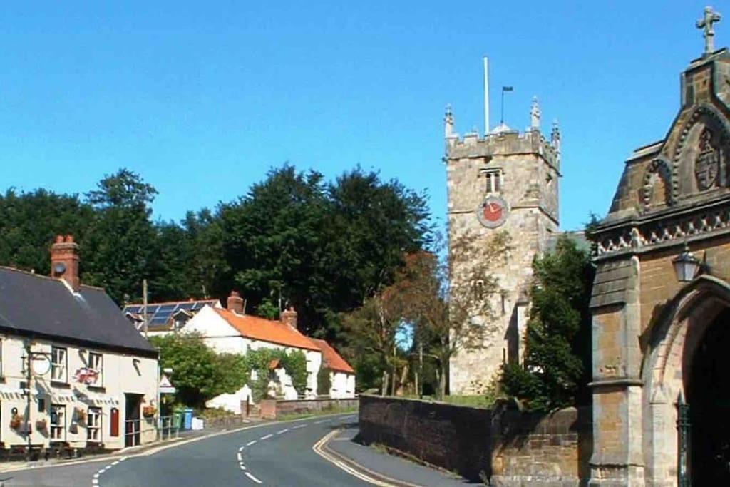 Large Cottage, Beach, Pubs Shops, Netflix, Bbq, Dog Friendly Hunmanby Exterior foto